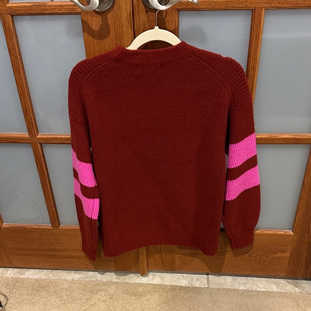 John + Jenn Burgundy and Pink Crew Neck Sweater​ - Picture 4 of 8